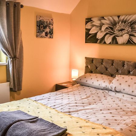 The Beehive Villa Miningsby Dış mekan fotoğraf